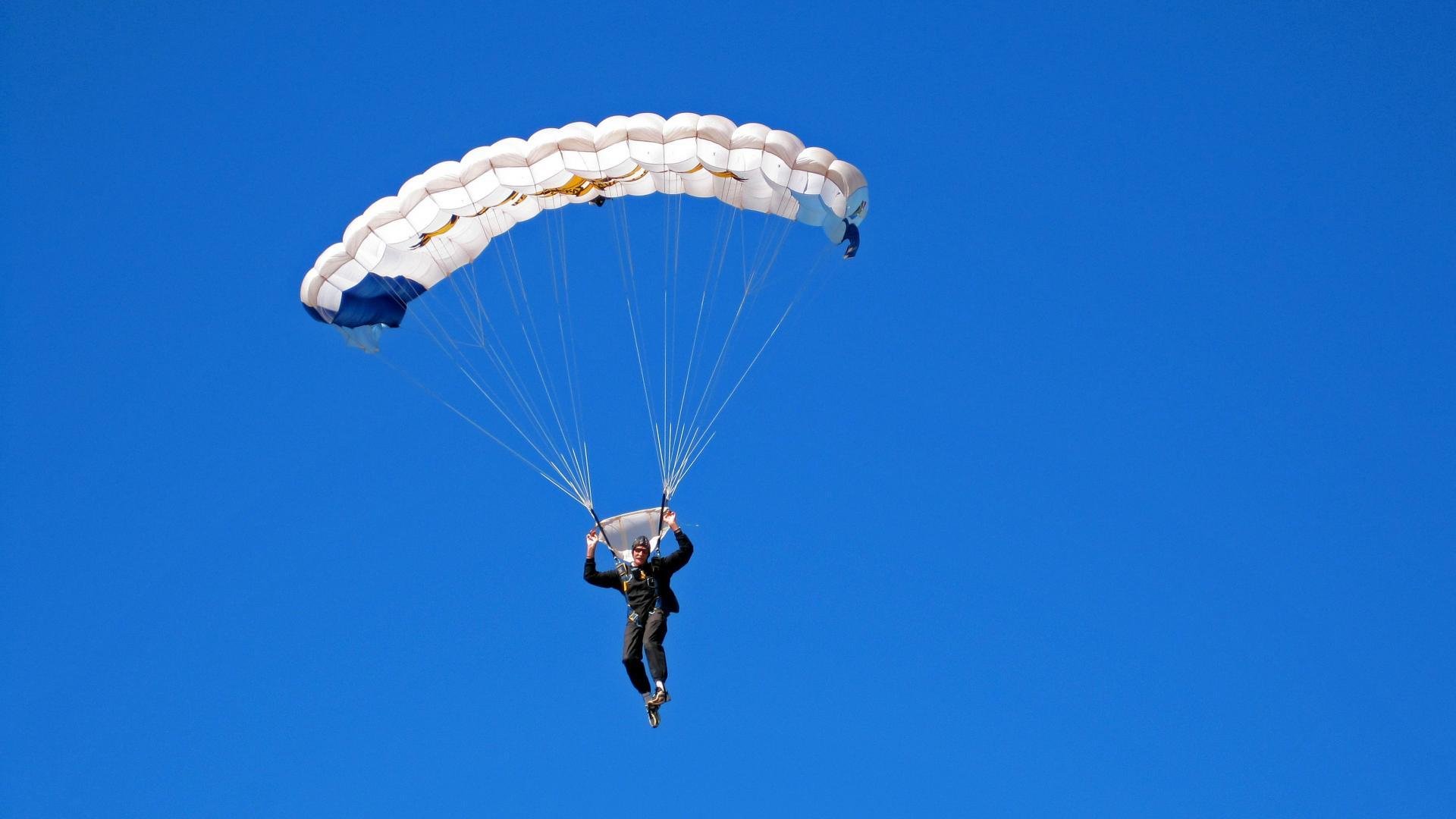 LPL实施电竞运动员职业生涯规划项目，电竞职业运动员技术等级标准
