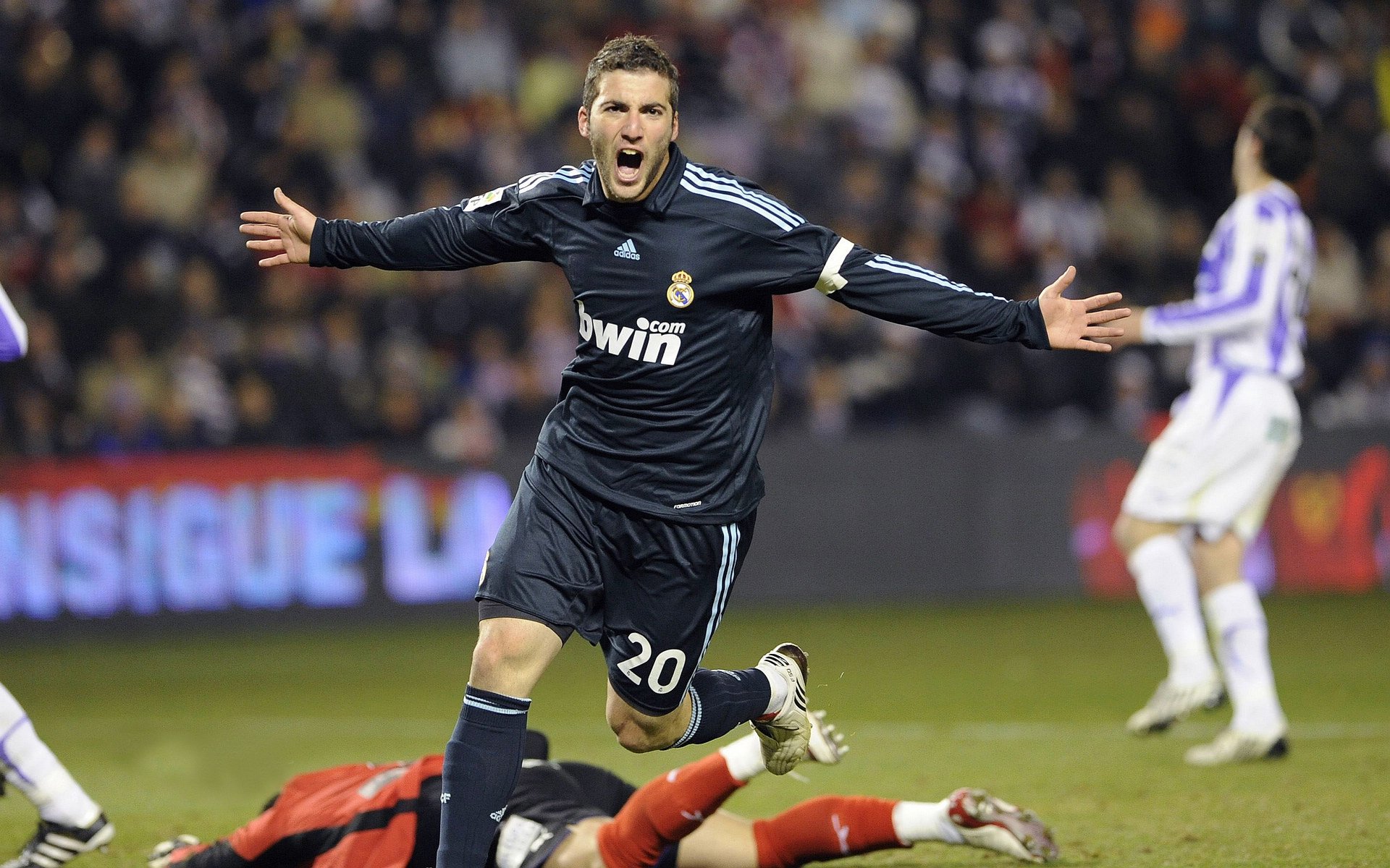 最具戏剧性的欧冠“决战时刻”盘点，欧冠经典之战